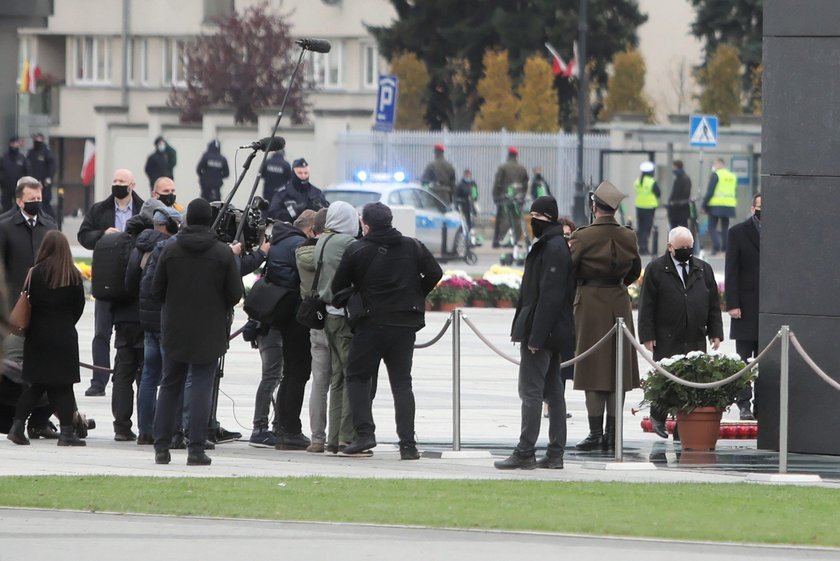 Miesięcznica smoleńska w Warszawie