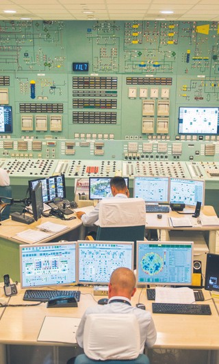 Elektrownia atomowa w Polsce. Kuźnie kadr dla sektora jądrowego potrzebne od zaraz