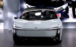 Nowa Toyota Corolla to siódmy cud świata. Wygląda świetnie, hybryda 1.5 sensacją