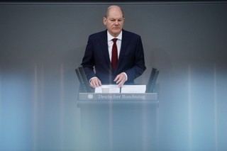 Scholz w Jerozolimie: Nie zaangażujemy się militarnie na Ukrainie
