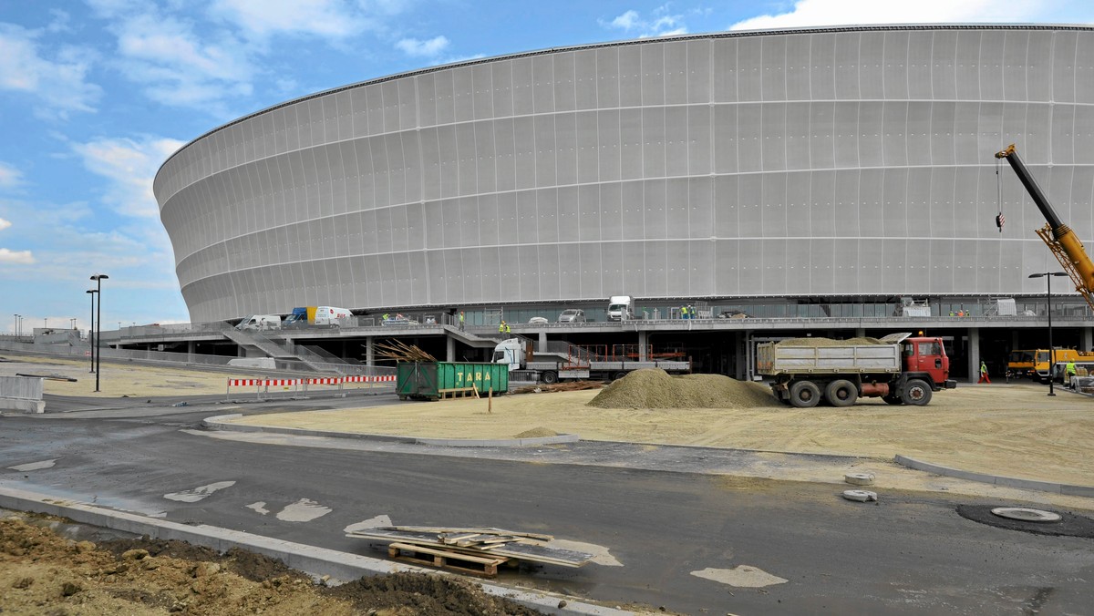 Chcesz dowiedzieć się, jak wyglądają przygotowania do Euro 2012 we Wrocławiu? Zapraszamy na czat w poniedziałek, 19 grudnia o godz. 15.00 z Hanną Domagałą, dyrektorem biura ds. EURO 2012 Urzędu Miejskiego we Wrocławiu, która odpowie na wszystkie pytania dotyczące mistrzostw w tym mieście.