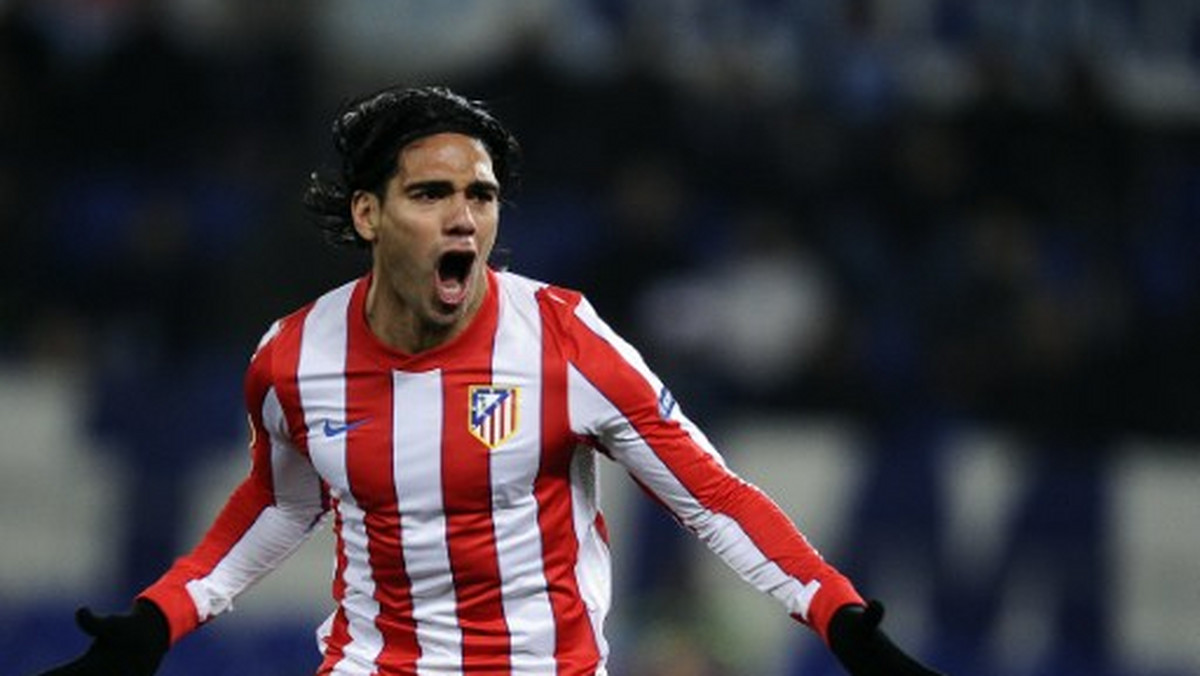 Radamel Falcao przyznał, że jest zadowolony z zeszłorocznego transferu do Atletico Madryt. Kolumbijczyk, którym zainteresowane są Manchester City oraz Chelsea Londyn, stwierdził, że w Hiszpanii czuje się bardzo szczęśliwy.