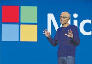 Microsoft pomoże w zmianie płci. Benefit dostępny również w Polsce