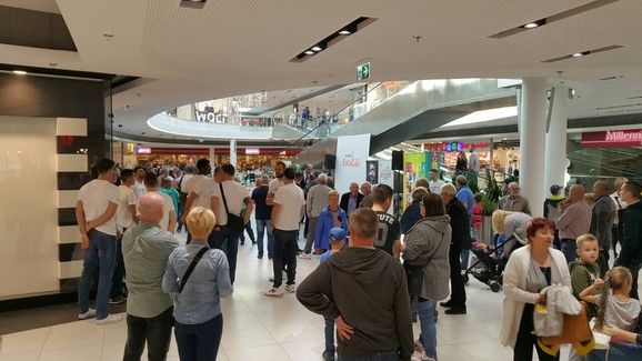 Promocija ekipe Košalina je održana u tržnom centru