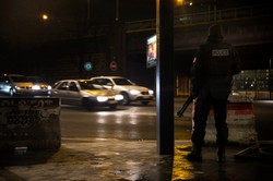 Paryż oddzielono murem od biednych przedmieść. "Ściana wstydu"