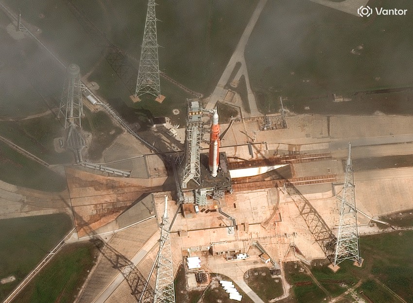 Satelitski snimak Artemisa uoči lansiranja 1. aprila u Svemirskom centru Kenedi na Floridi