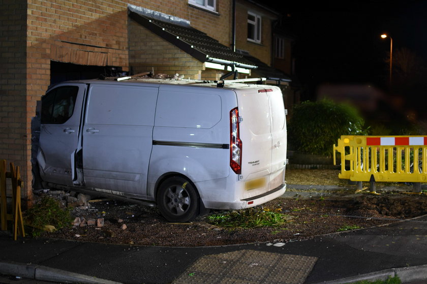 Wielka Brytania: Auto wjechało w dom, zginęła staruszka. Zapadł wyrok