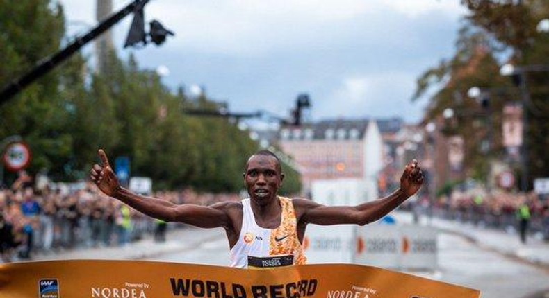 Kenya's elite athlete Geoffrey Kamworor breaks world record