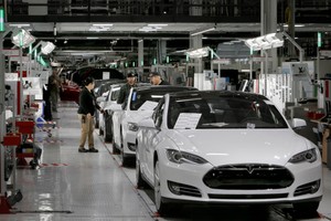 Budżetowa Tesla za 112 tys. zł? Elon Musk odpowiada na konkurencję z Chin i Europy