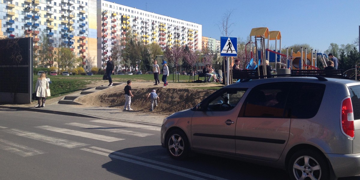 Niebezpieczny plac zabaw na Nowym Mieście