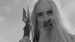 Sir Christopher Lee nie żyje. Pożegnanie wielkiego Sarumana [ZDJĘCIA]