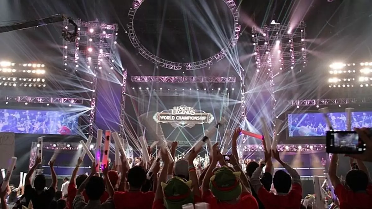League of Legends idzie śladem DOTA 2 - fani będą dorzucać się do e-sportowych nagród
