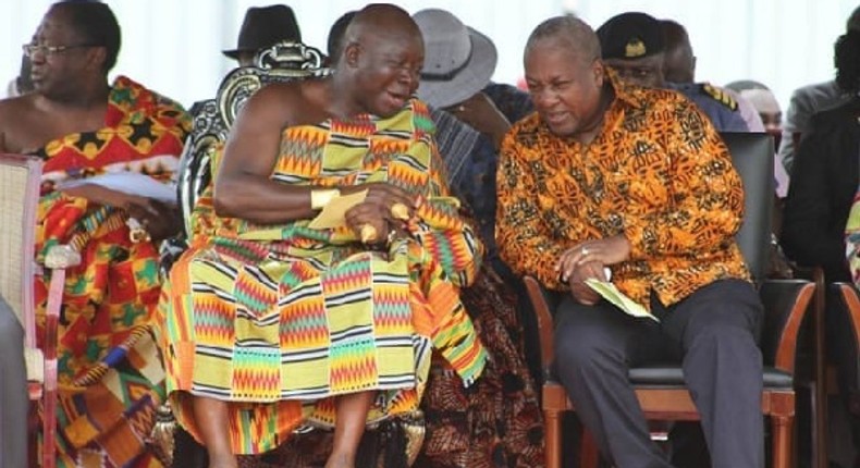 A famous chief says he convinced Ghana’s ex-President Mahama to concede defeat in the 2016 Presidential election