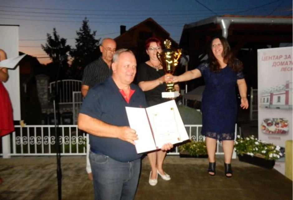 ...a imao je i najlepše dvorište u Leskovcu