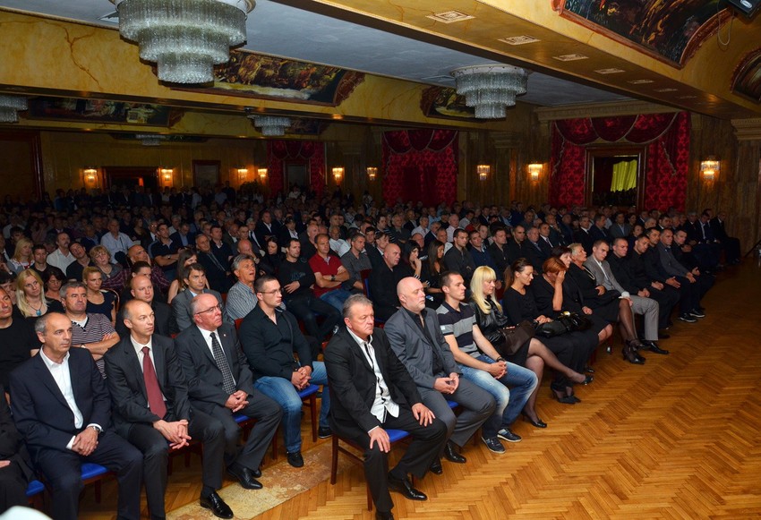 Prepuna Kristalna sala hotela Park tokom komemoracije Ratku Butoroviću