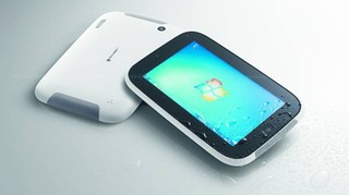 Wytrzymały tablet z dwoma aparatami i akcelerometrem