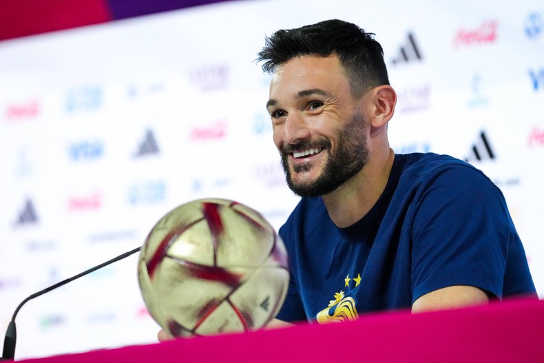 Frankreichs Torhüter Hugo Lloris während einer Pressekonferenz am 9. Januar 2023.
