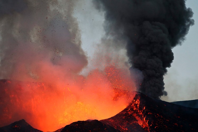 Niespokojny wulkan na wyspie Fogo