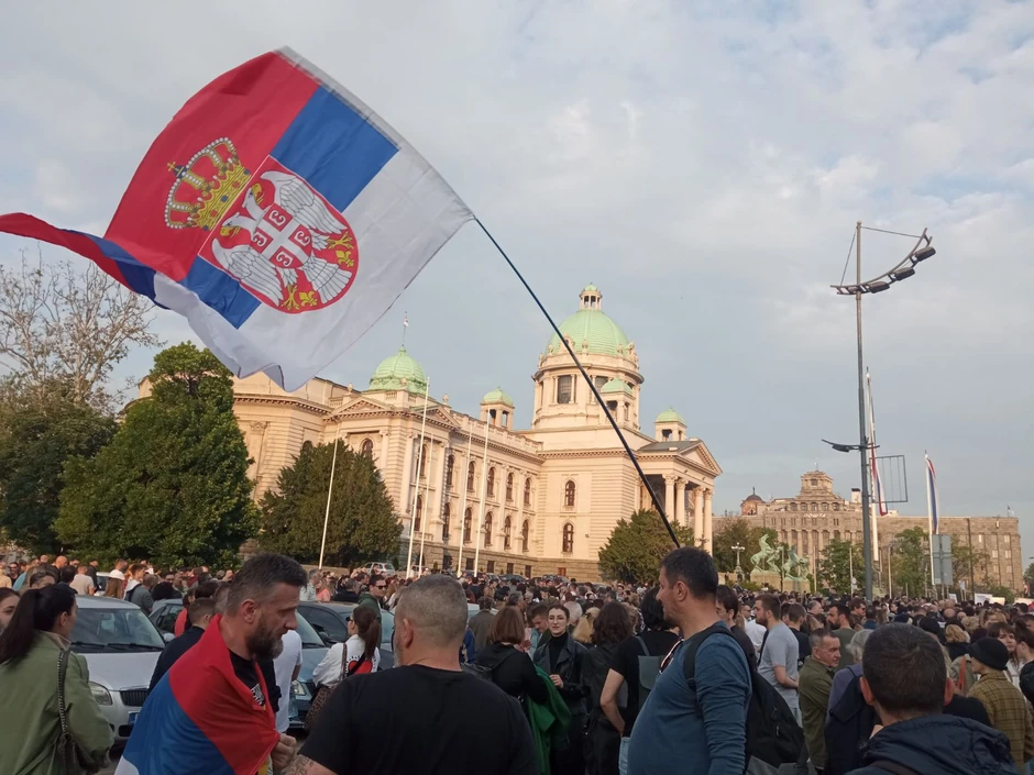 Blokiran je saobraćaj oko Skupštine Srbije