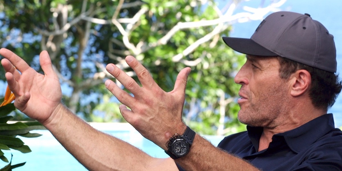 Tony Robbins set goals for every decade of his life when he was in high school — here's exactly what they are