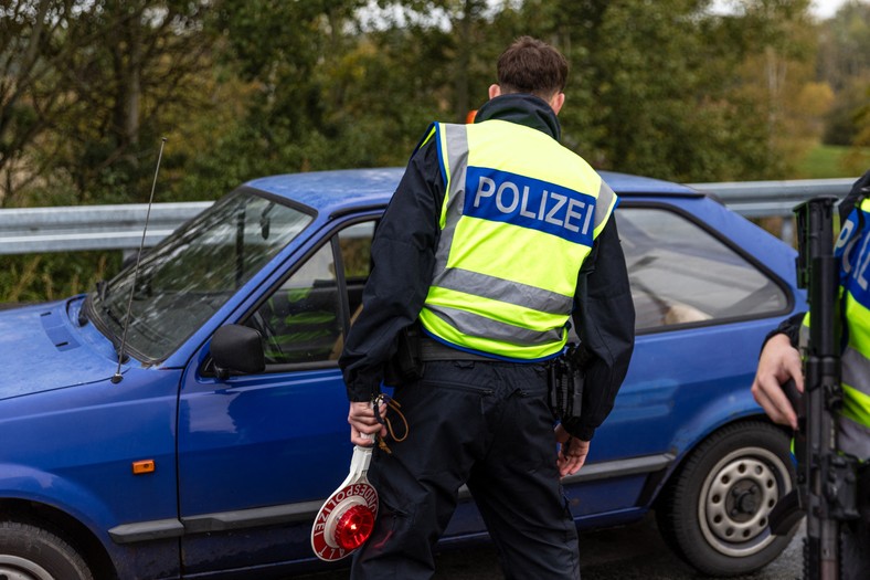 Niemiecka policja kontroluje na przejściu z Polską w Bademeusel, październik 2023 r.