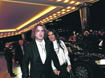 DRAMA U "ELITI 9!" Milica Mitrović OBJAVILA datum SUPERFINALA, a niko nije očekivao da će NJU IZBACITI  pred sam kraj! 