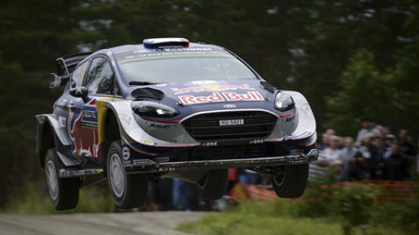 Lappi liderem po 13 odcinkach specjalnych, Ogier bez szans