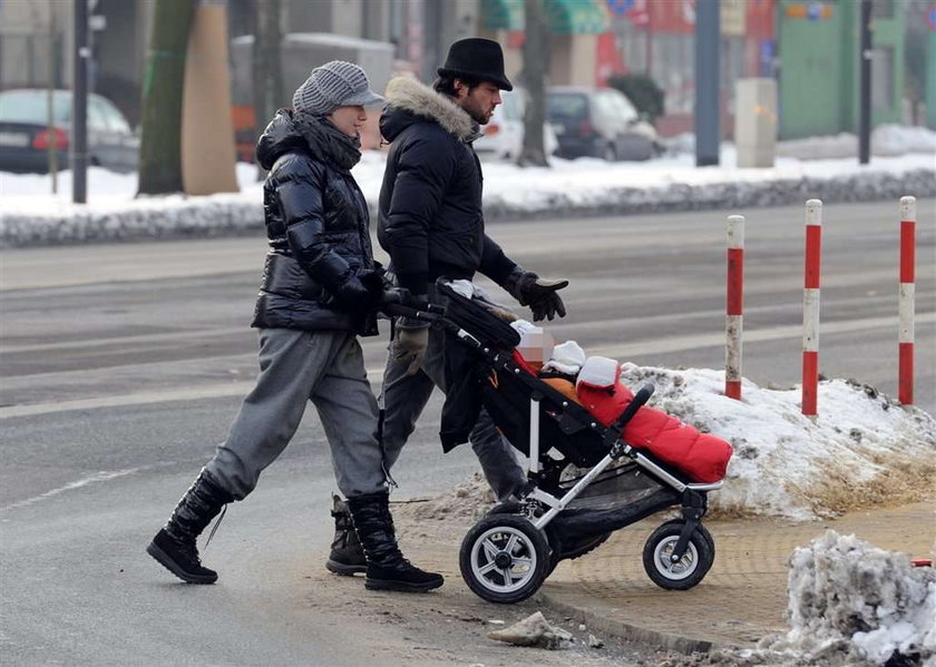 Janiak z rodziną na spacerze. Wszyscy są piękni!