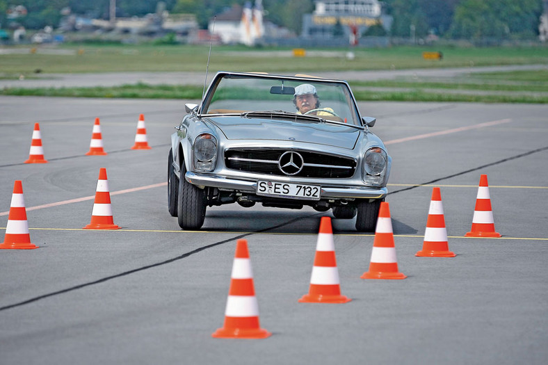 Wiatr przeciw burzy - Mercedes 280 SL kontra Porsche 911 S 2.2 Targa