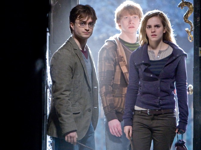 (C) 2010 WARNER BROS. ENTERTAINMENT INC. HARRY POTTER PUBLISHING RIGHTS (C) J.K.R.