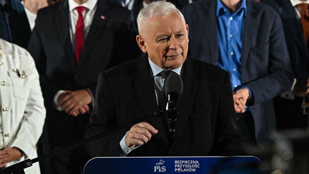 Wpadka Jarosława Kaczyńskiego na wiecu. "Jest tu pewien kłopot"