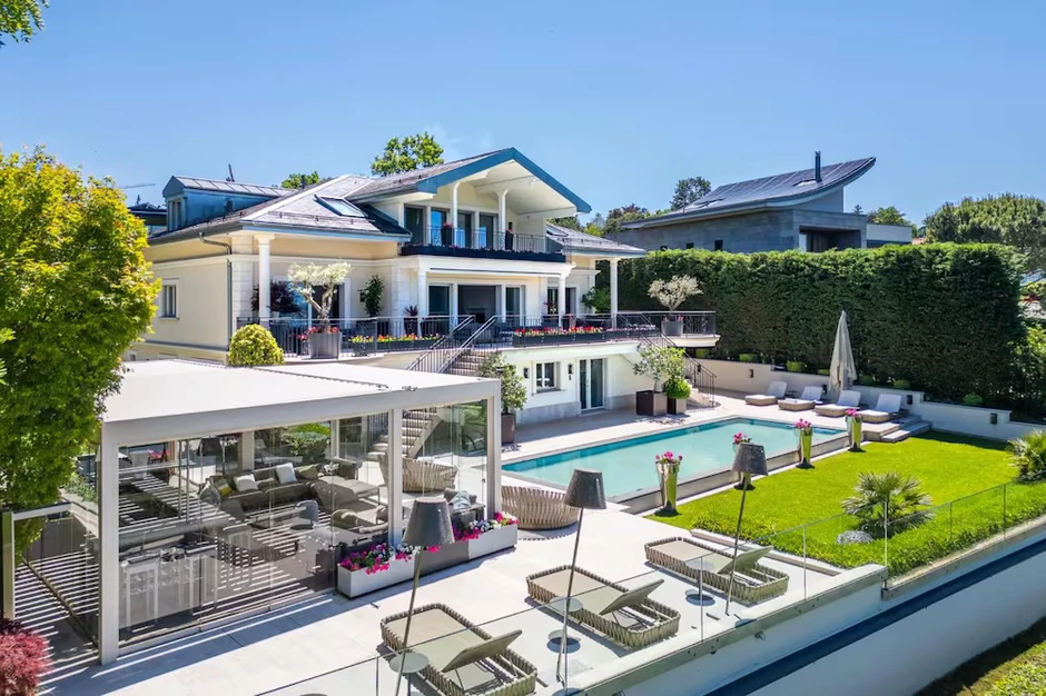 Vila na Ženevskom jezeru na prodaju