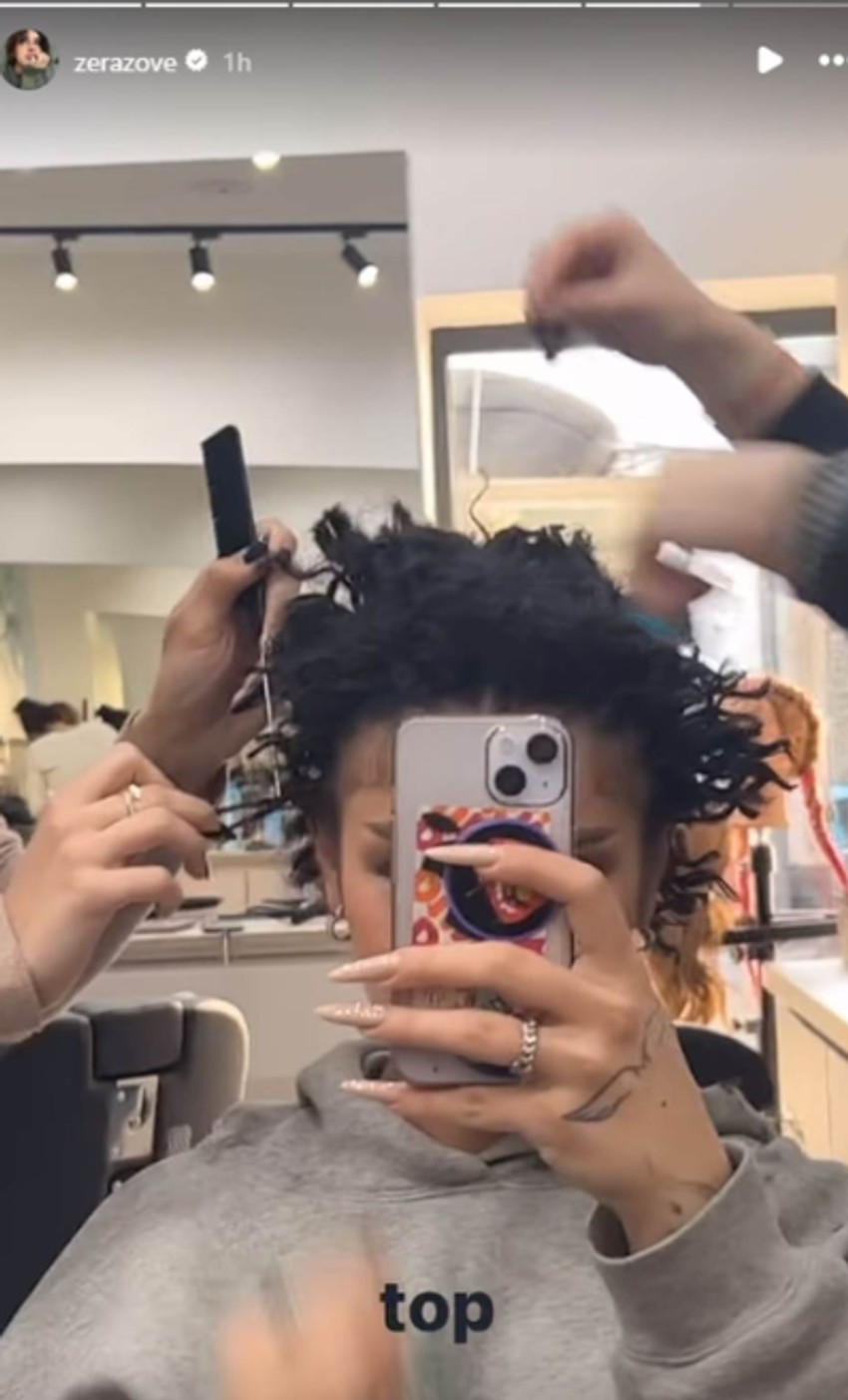 Zera se ošišala na kratko