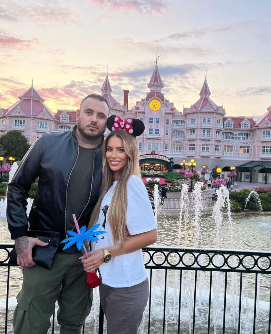 Putovanje u Diznilend, Aleksandra Nikolić