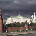 Rosja blokuje transakcje inwestorów zagranicznych. Twierdzi, że daje im czas do namysłu