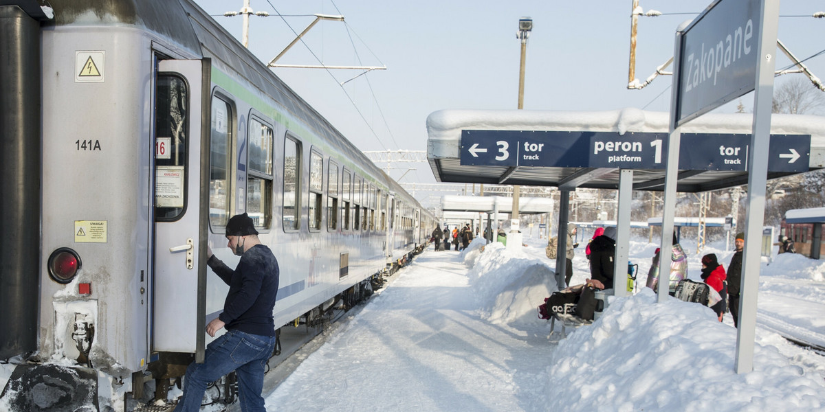 PKP PLK informują, że sieć kolejowa w Polsce jest przejezdna. Mimo to mogą wystąpić utrudnienia w kursowaniu pociągów. (Zdj. ilustracyjne)