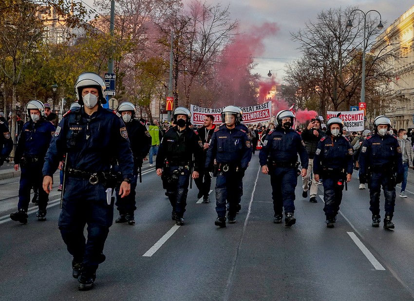 Uoči lokdauna održani su protesti u Austriji