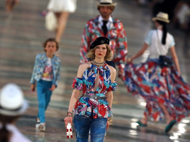 Chanel Resort 2017 Kuba