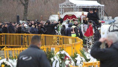 Több százezres bírság jár Grófo temetéséért