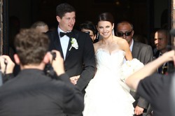 Robert Lewandowski i Anna Stachurska wzięli ślub. ZDJĘCIA