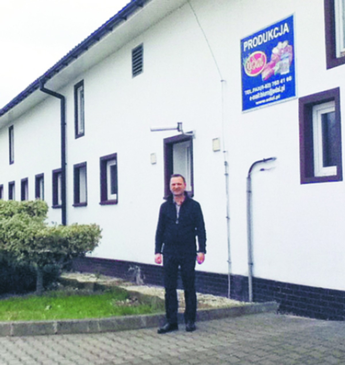 Aleksander Tomalak, Niedochodową owczarnię zaadaptował na wytwórnię bakalii, przypraw i herbaty.