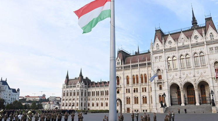 Ha a helyzet olyanná válik, a magyar Országgyűlésnek is fontos döntést kell hoznia / Illusztráció: MTI/Máthé Zoltán