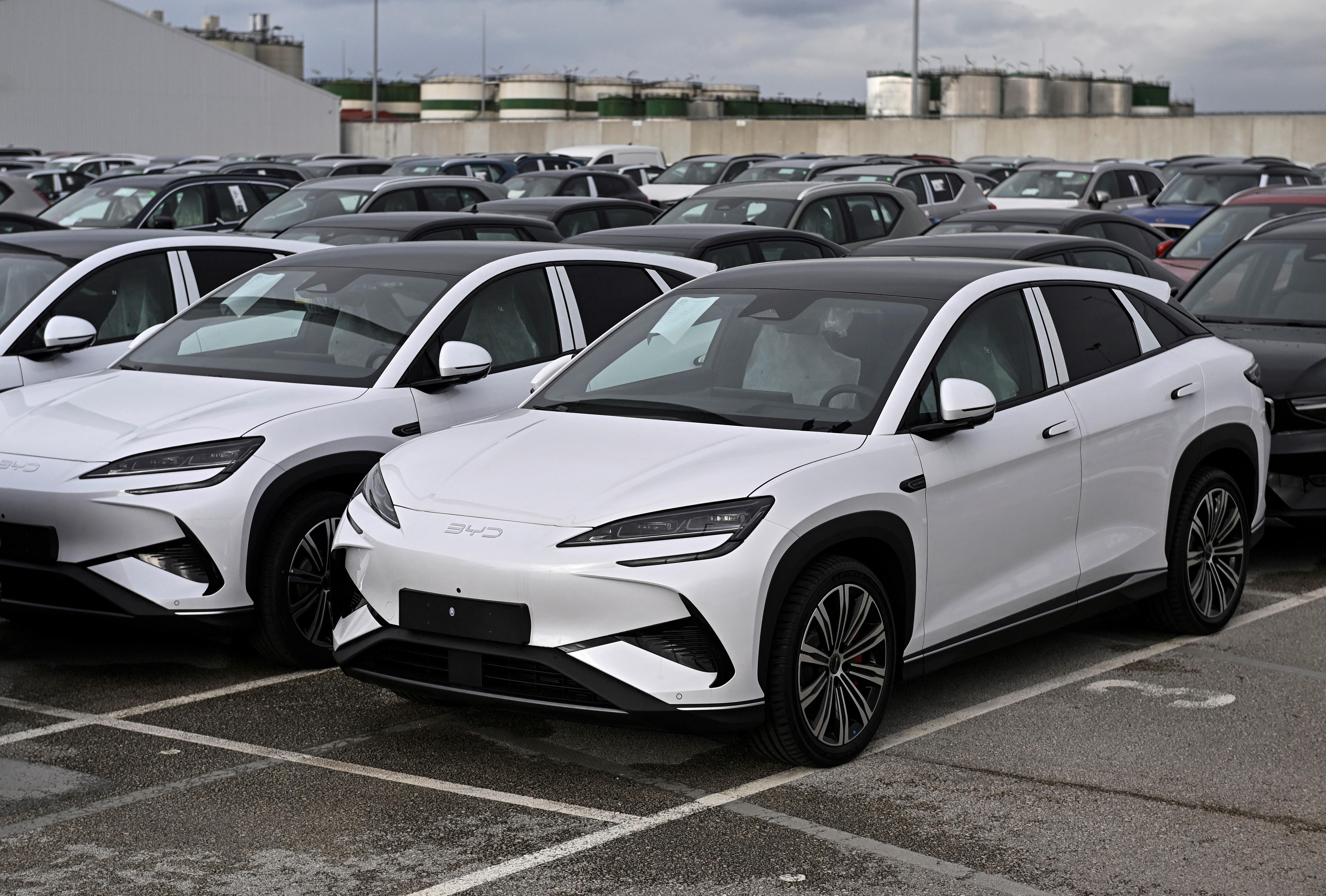 Al menos 12 nuevas marcas chinas de coches desembarcan en España en 2026