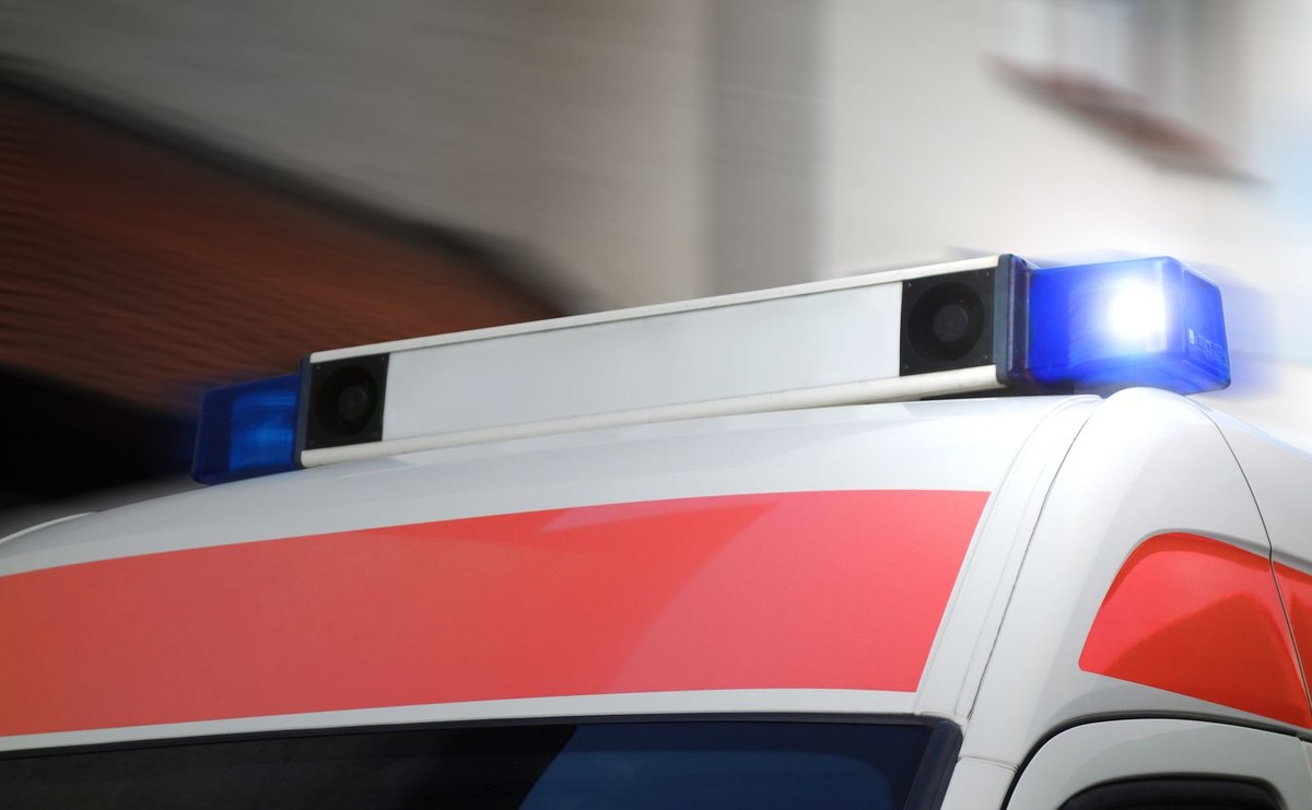Najpierw 10-letni chłopiec potrącił 7-latka, potem imprezowicze zaatakowali ekipę karetki