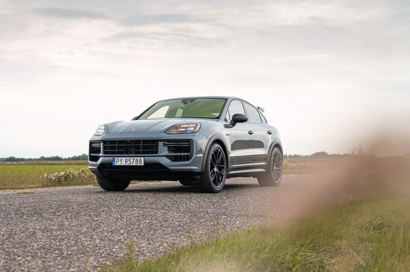 Porsche Cayenne Turbo E-Hybrid Coupe z pakietem GT