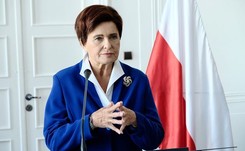 Broszka, flaga UE i 'pieniądze, które się należały'. Ewa Kasprzyk jako Beata Szydło w 'Polityce' Vegi [WIDEO]