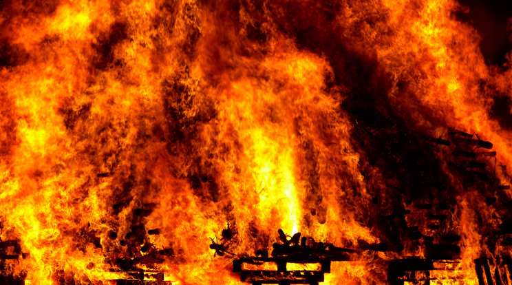 A hotelkomplexum hatalmas területe került lángok alá /Fotó:Pexels