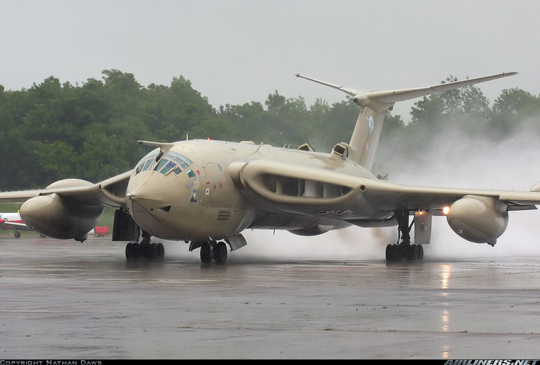 Handley Page Victor