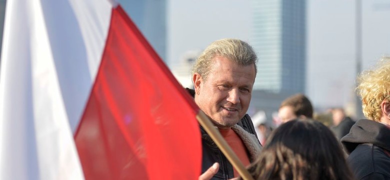 Jakimowicz obraził dziennikarza. "Nie rozmawiam ze zdrajcami i szmatami" [WIDEO]