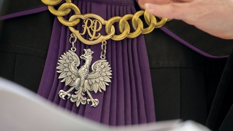 Sędziowie nie zostawiają suchej nitki na rządowych zakazach wydanych rozporządzeniem do ustawy epidemicznej.